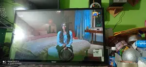 ৩২" টিভি সেল করা হবে