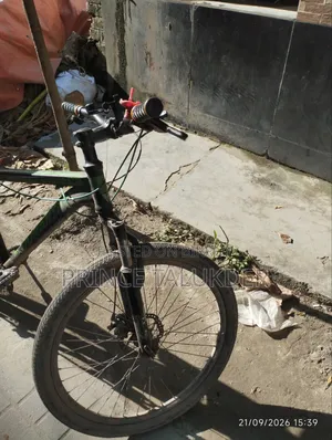 সাইকেলসাইকেল দেখে ভালো লাগলে নিয়ে যাবেন ধন্যবাদ