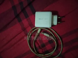 65 W Supervooc Charger