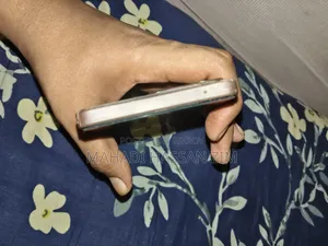 ভিভো ওয়াই২০০ ১২৮ জিবি রোজ গোল্ড