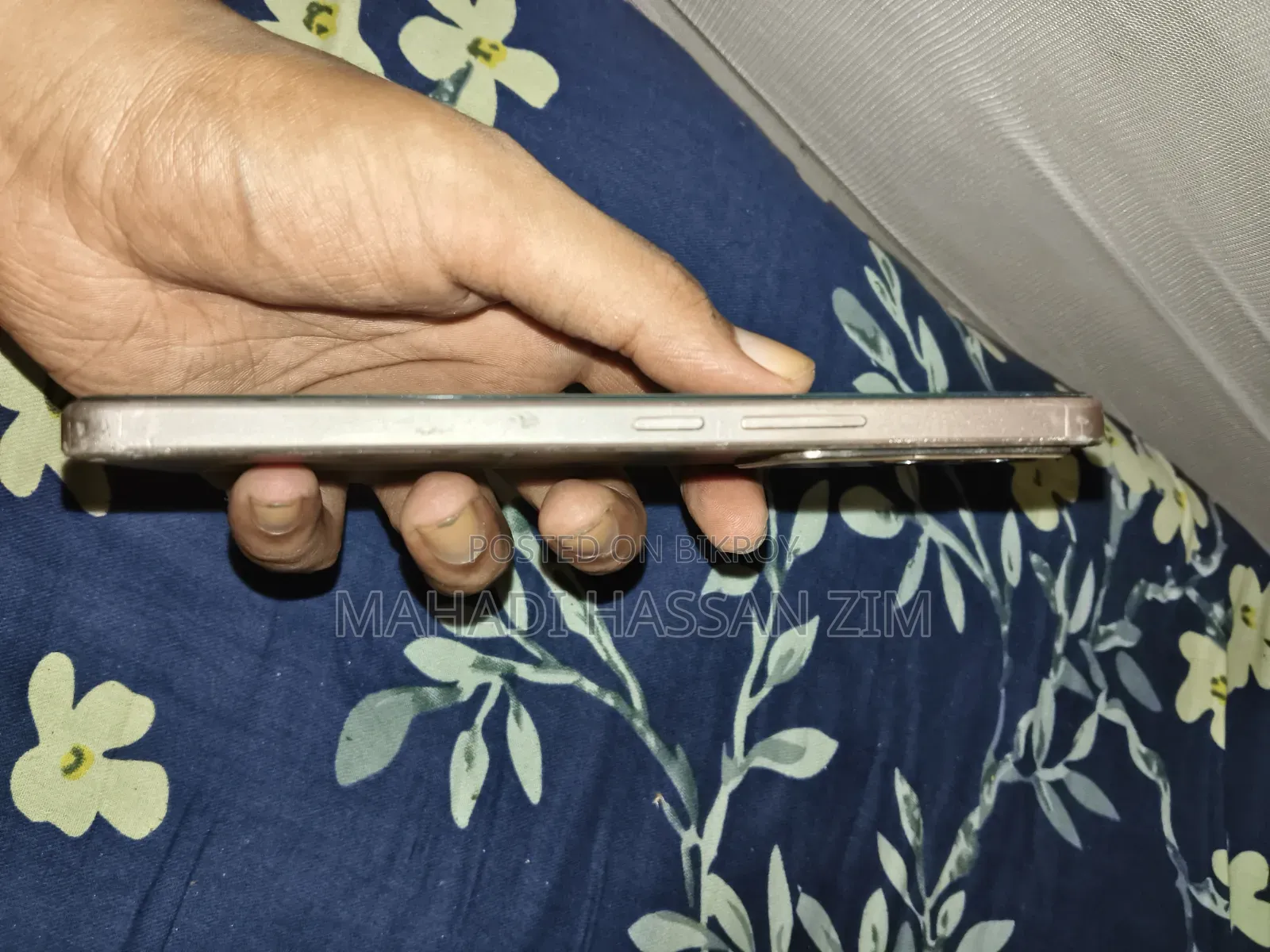 ভিভো ওয়াই২০০ ১২৮ জিবি রোজ গোল্ড