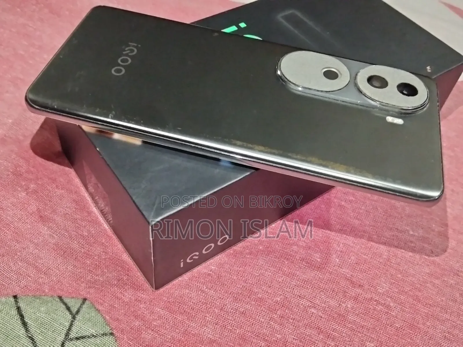 Vivo IQOO Z9s 128 GB Silver