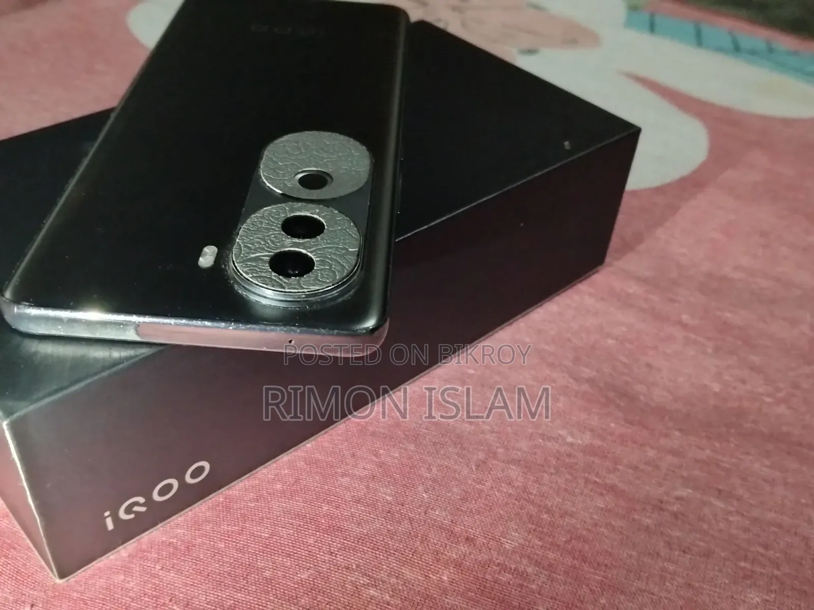 Vivo IQOO Z9s 128 GB Silver