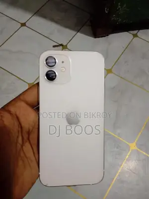 অ্যাপল আইফোন ১২ ১২৮ জিবি হোয়াইট