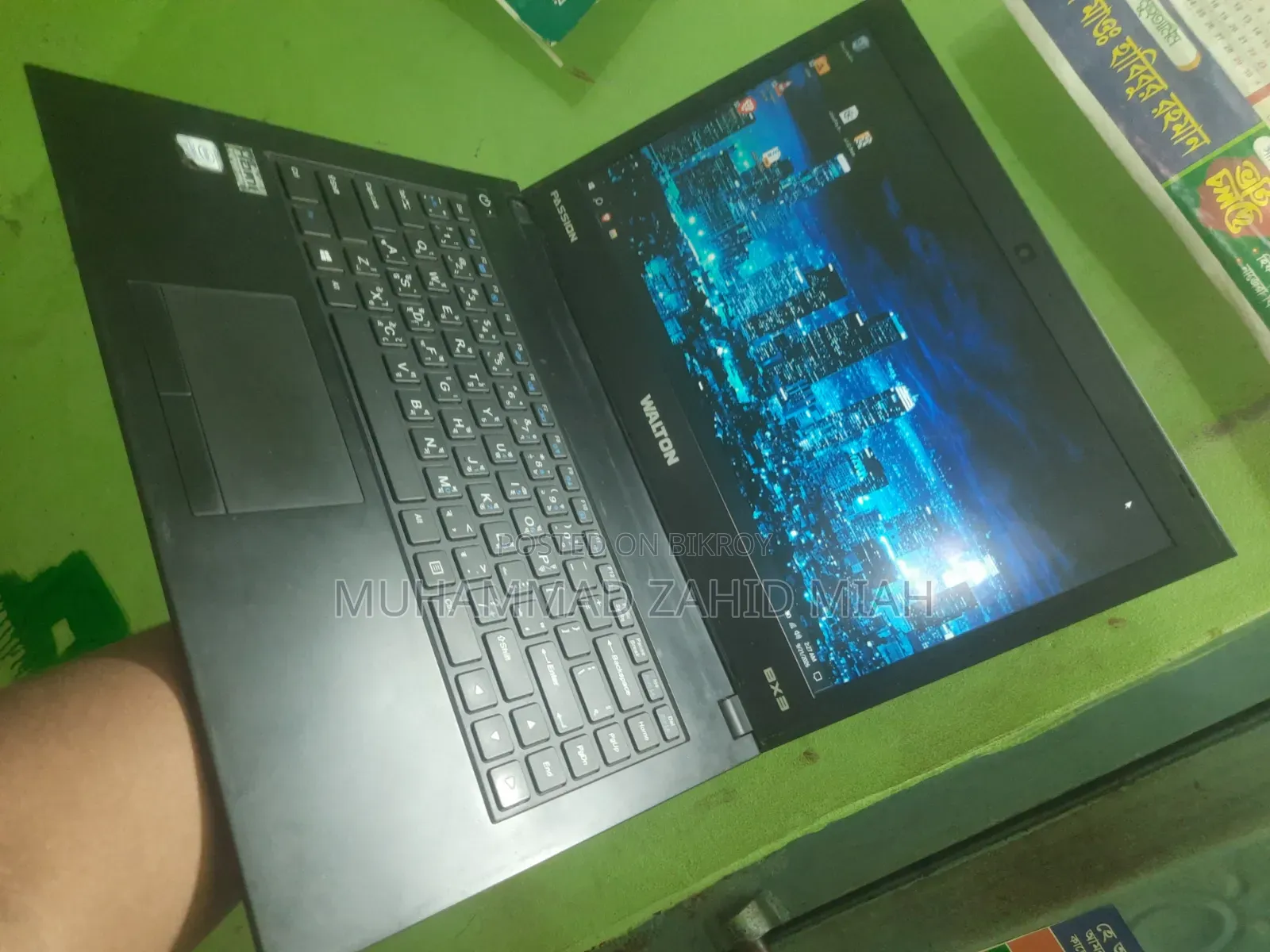 Laptop 8GB Intel Core 3 HDD 320GB