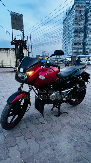 Bajaj Pulsar 150 2014 Red