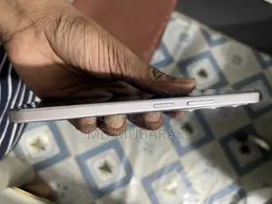 Itel City 100 128 GB Silver