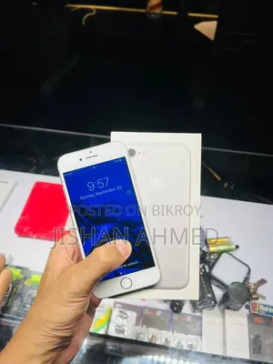 Apple iPhone 7 32 GB Silver