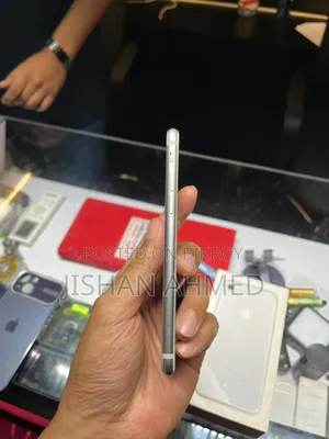 Apple iPhone 7 32 GB Silver