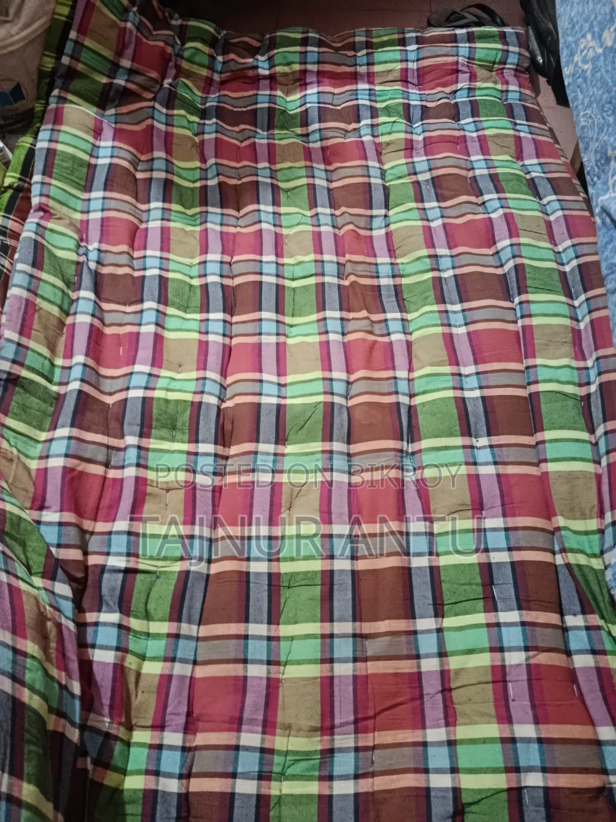 আর্জেন্ট ২টা তোশক বিক্রি হবে
