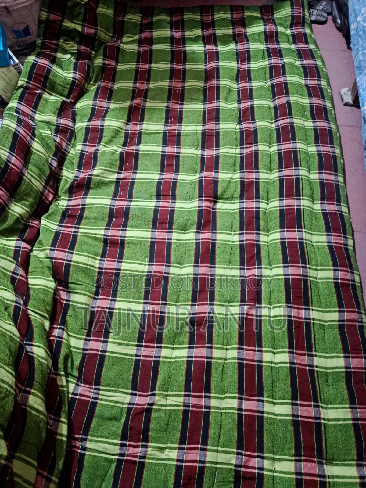আর্জেন্ট ২টা তোশক বিক্রি হবে