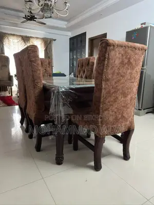 Dining Table (6 Seater)