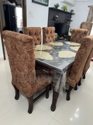 Dining Table (6 Seater)