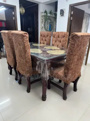 Dining Table (6 Seater)