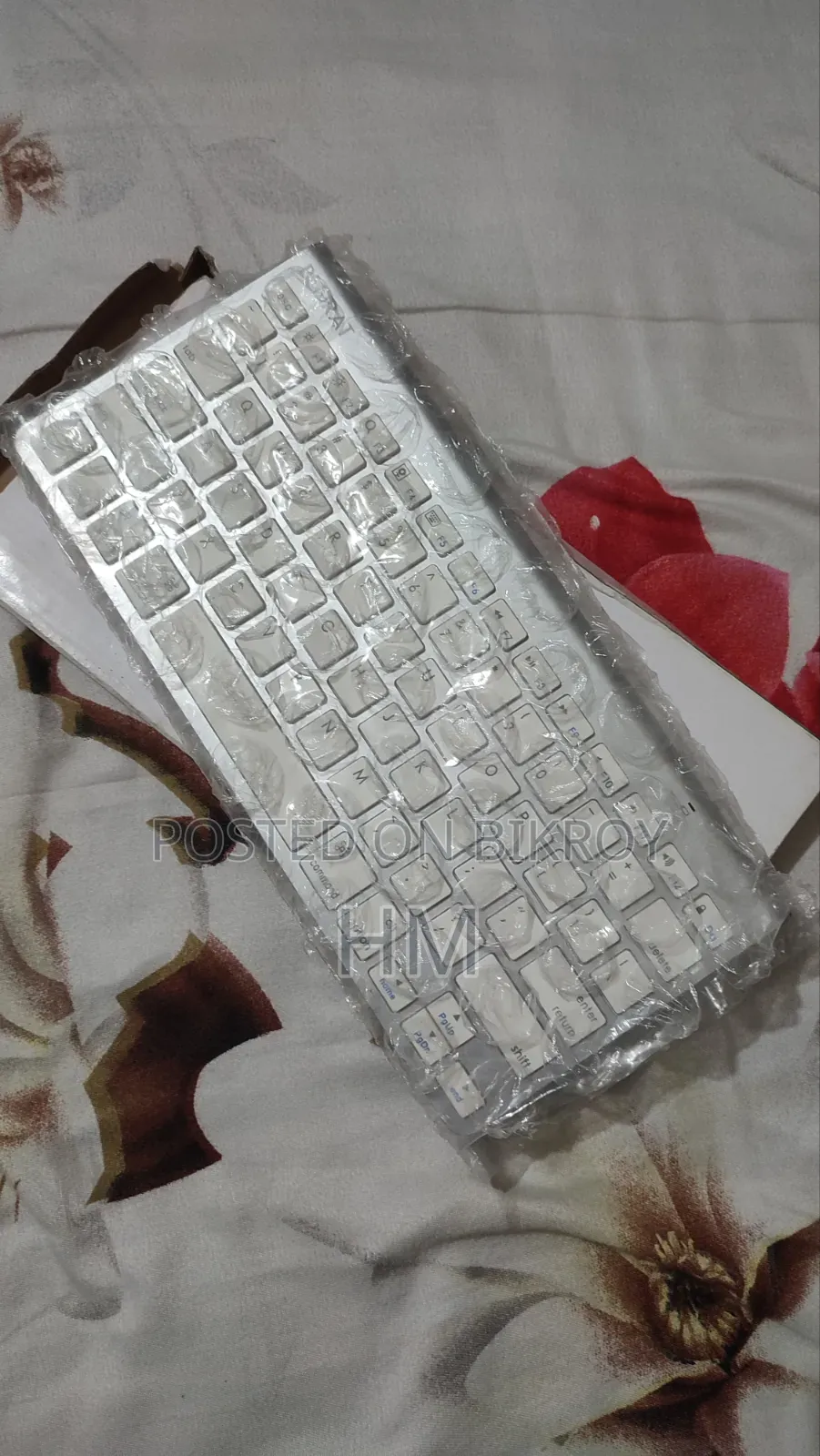 Pro Ultra-Slim Wireless Keyboard, Ivory White