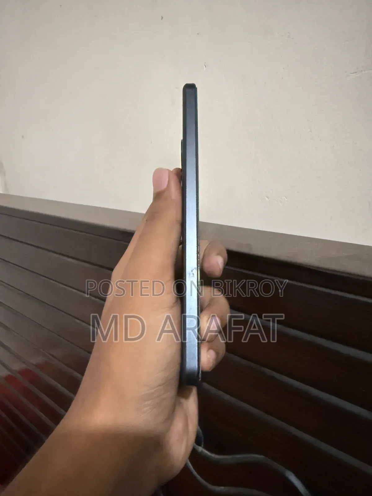 আইকিউও ২৫৬ জিবি কালো