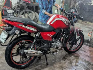কিওয়ে আরকেএস ১০০ ২০১৭ রেড