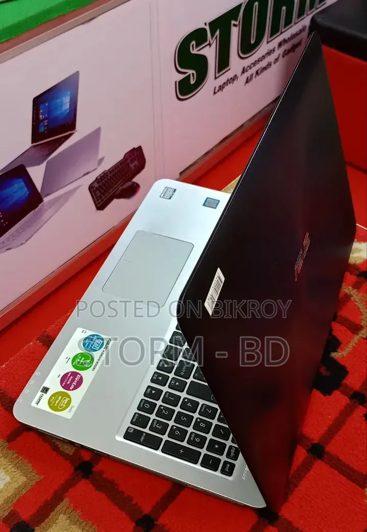 Laptop Asus X55U 8GB Intel Core i5 SSD 256GB