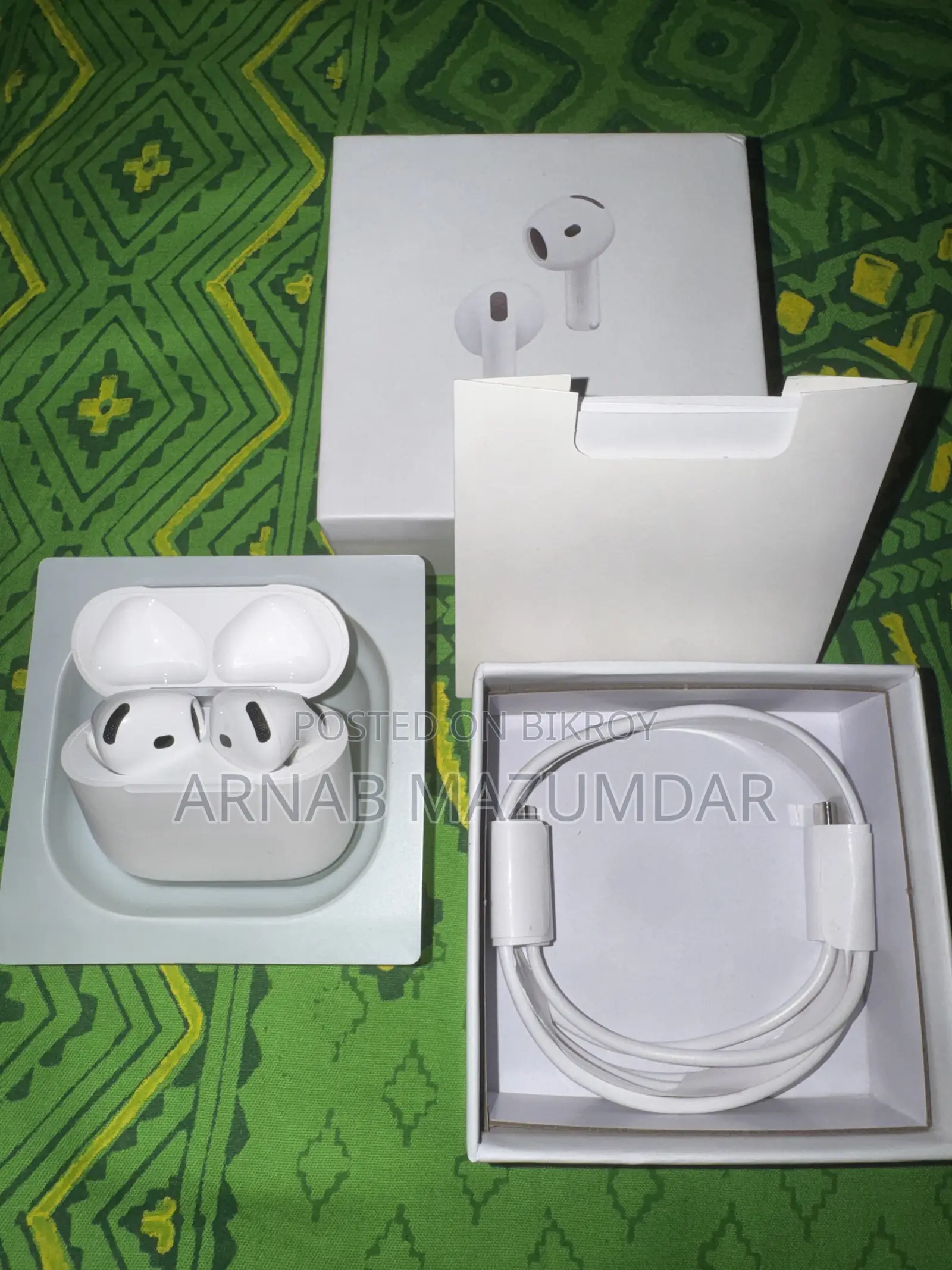 AirPods 4 (ANC) AppleCare+ Service Available.