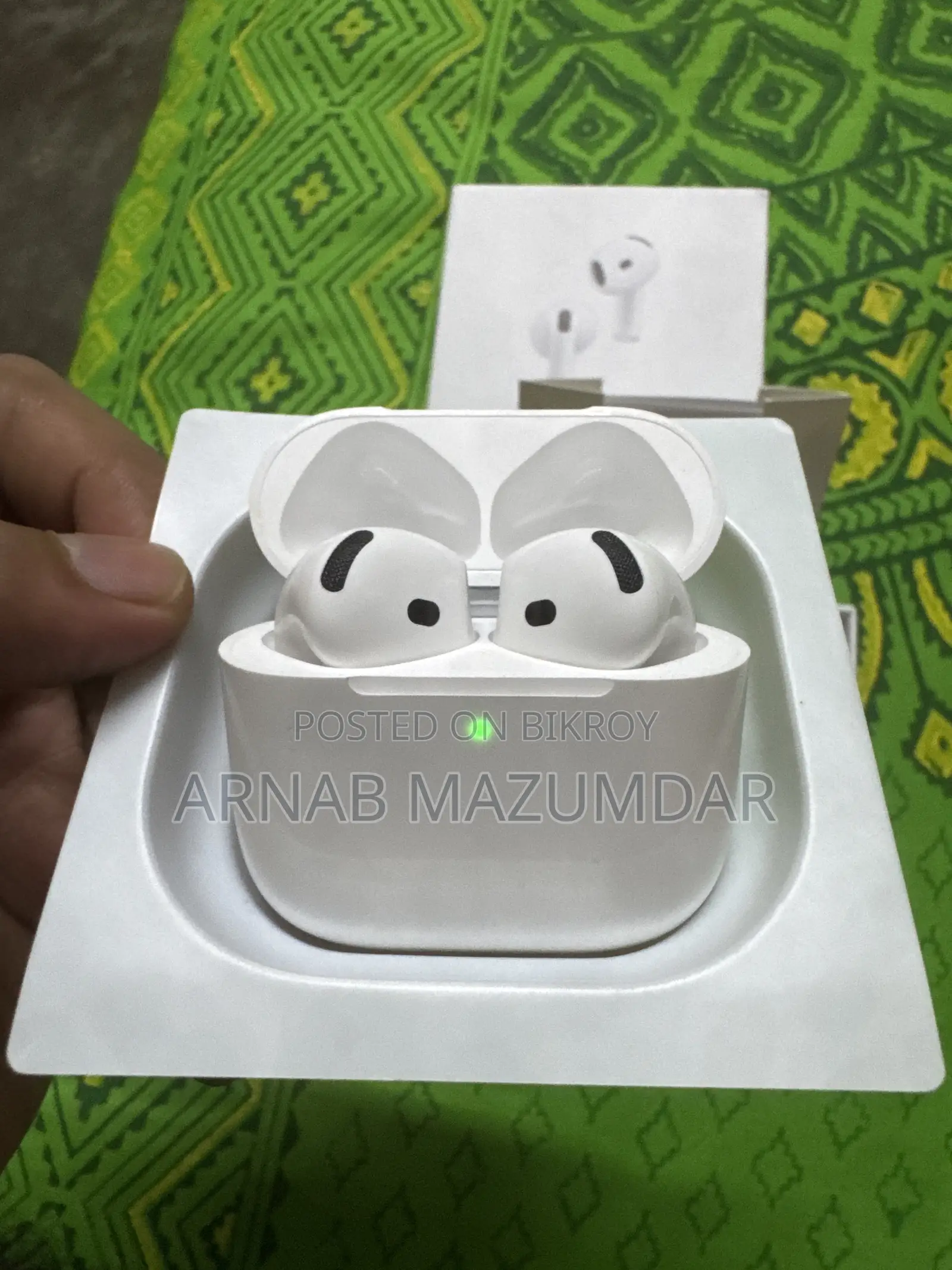 AirPods 4 (ANC) AppleCare+ Service Available.