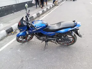 বাজাজ পালসার ১৫০ ২০১৮ ব্লু