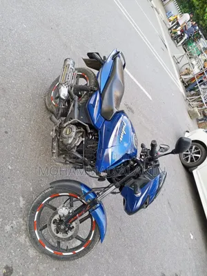 বাজাজ পালসার ১৫০ ২০১৮ ব্লু