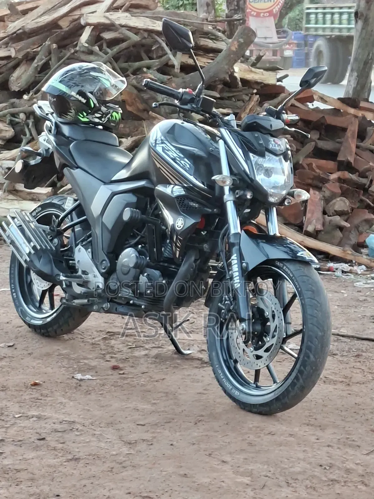 ইয়ামাহা এফজেডএস ভি২ ২০২২ ব্ল্যাক