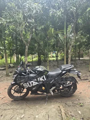 সুজুকি জিক্সার এসএফ ২০২৪ ব্ল্যাক