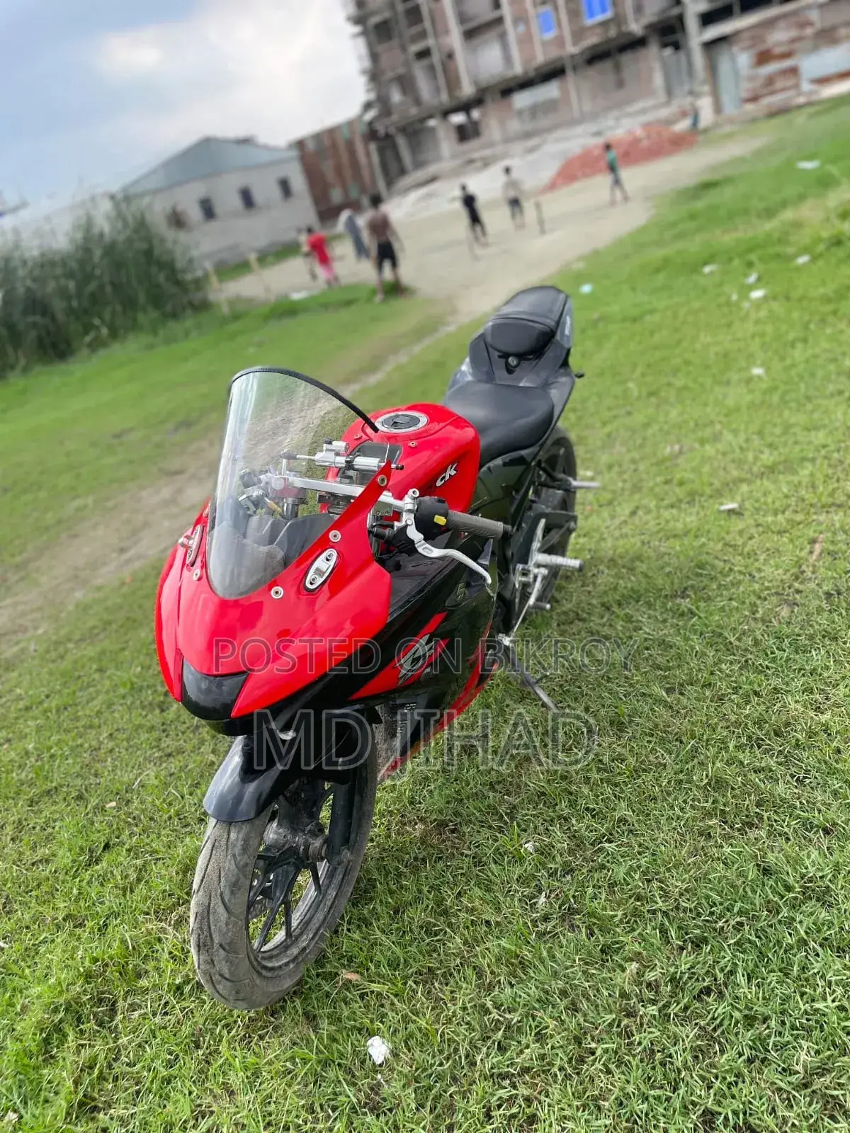Suzuki GSX-R150 ২০২১ লাল