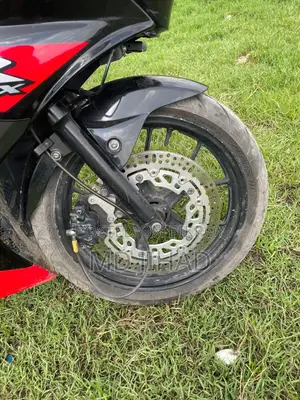 Suzuki GSX-R150 ২০২১ লাল