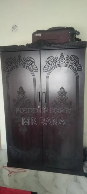 2 Partition Almirah