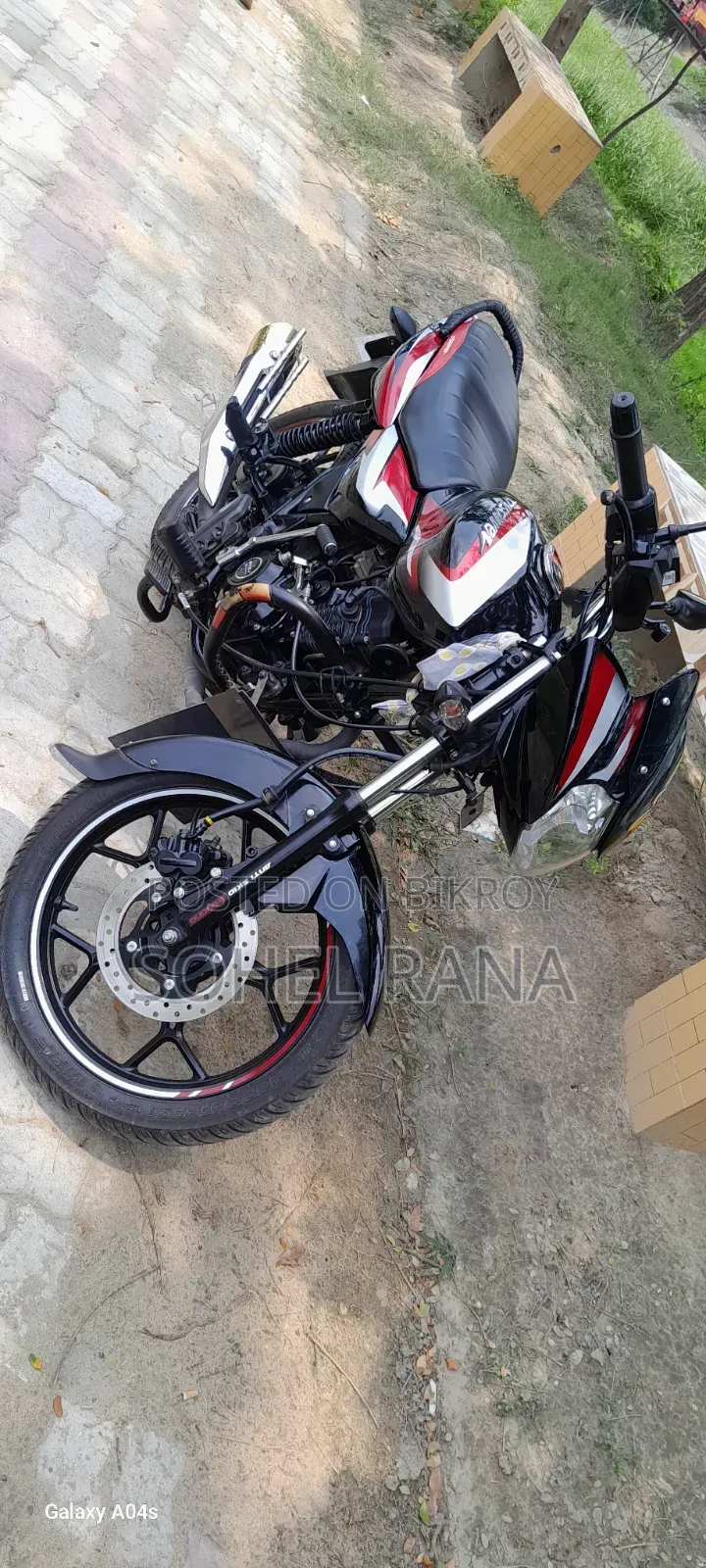 Bajaj Discover 125 2025 Red