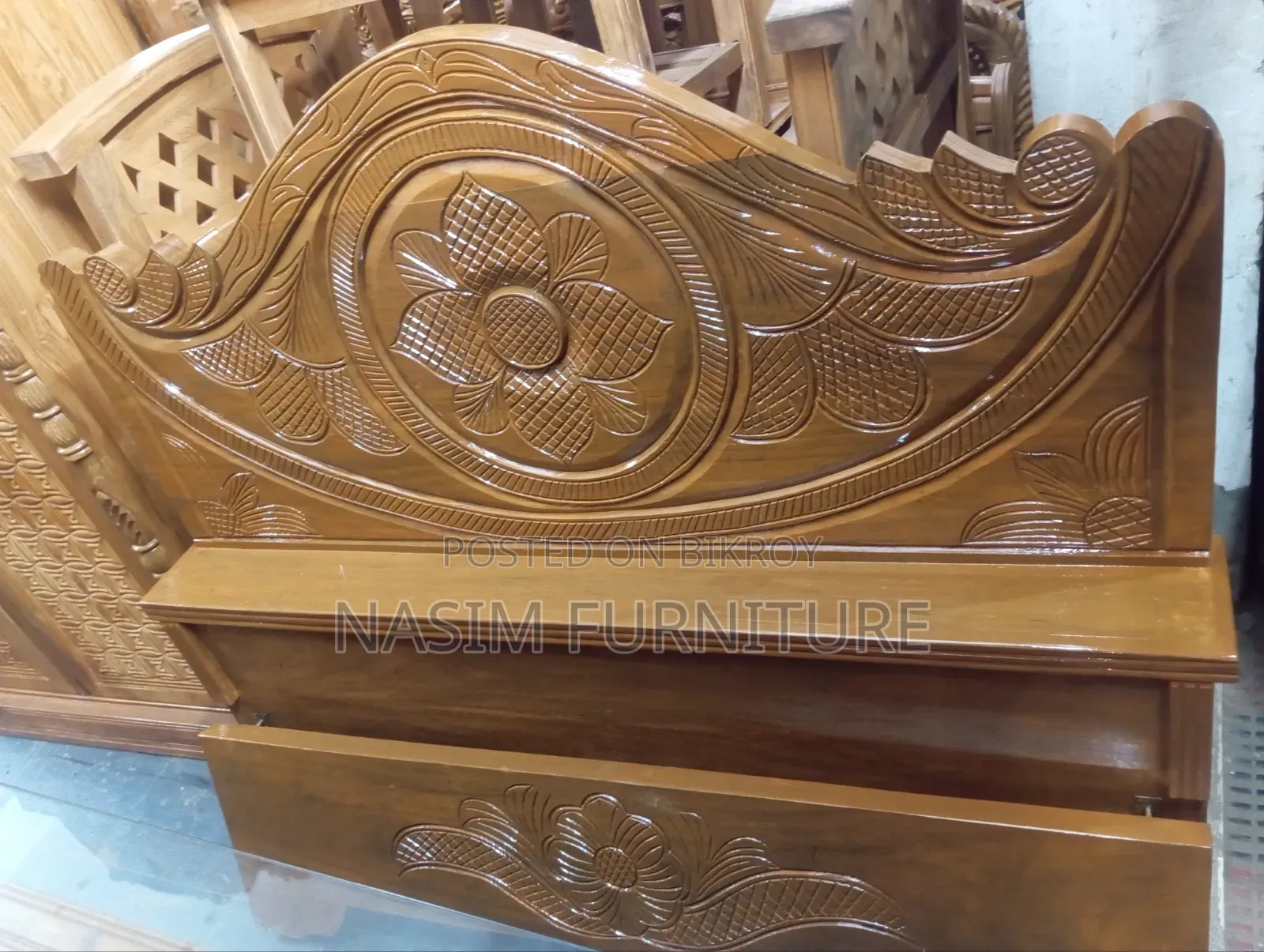 পুরাতন পালং আকাশি কাটের বিক্রি করা হবে