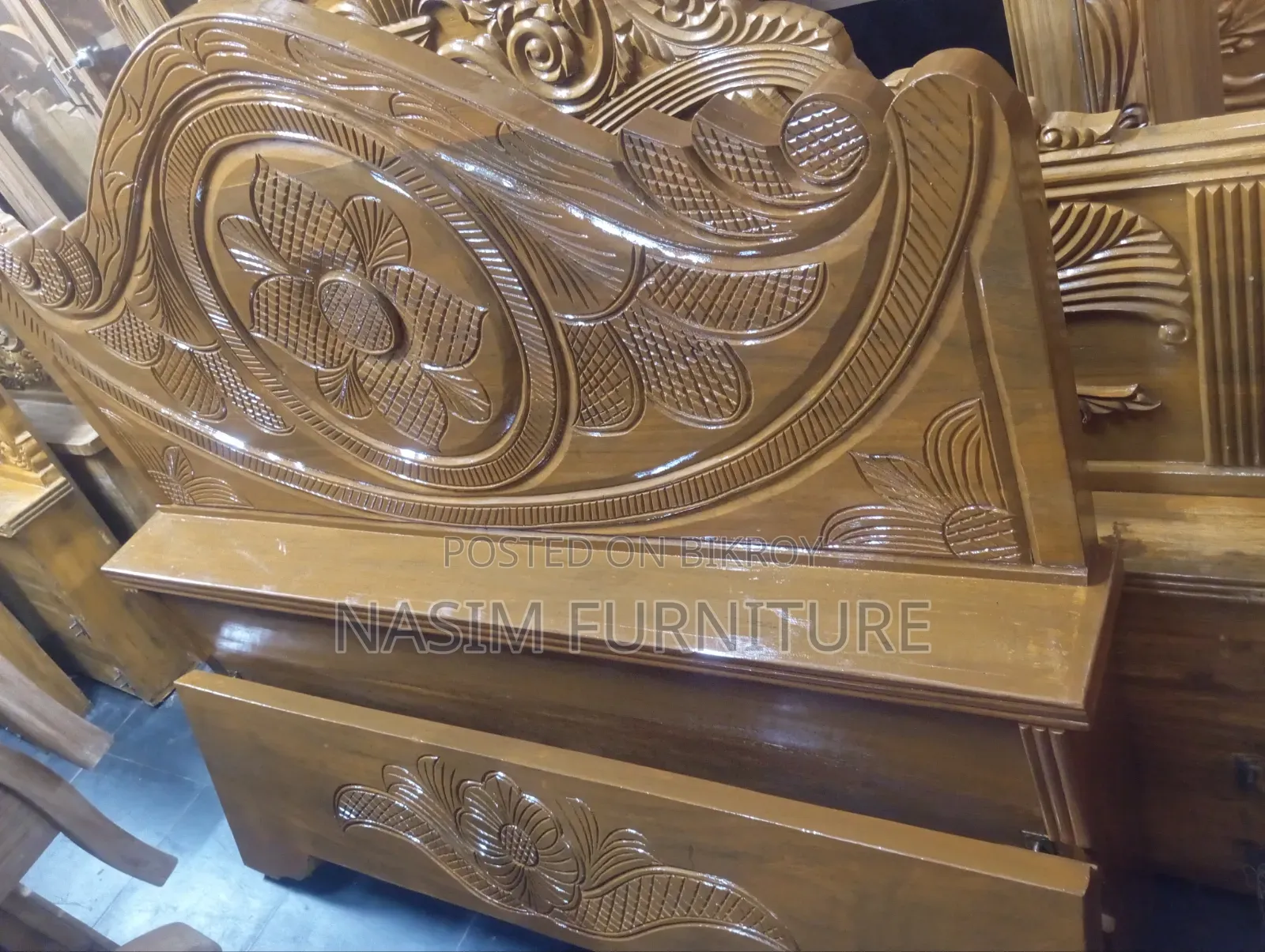 পুরাতন পালং আকাশি কাটের বিক্রি করা হবে