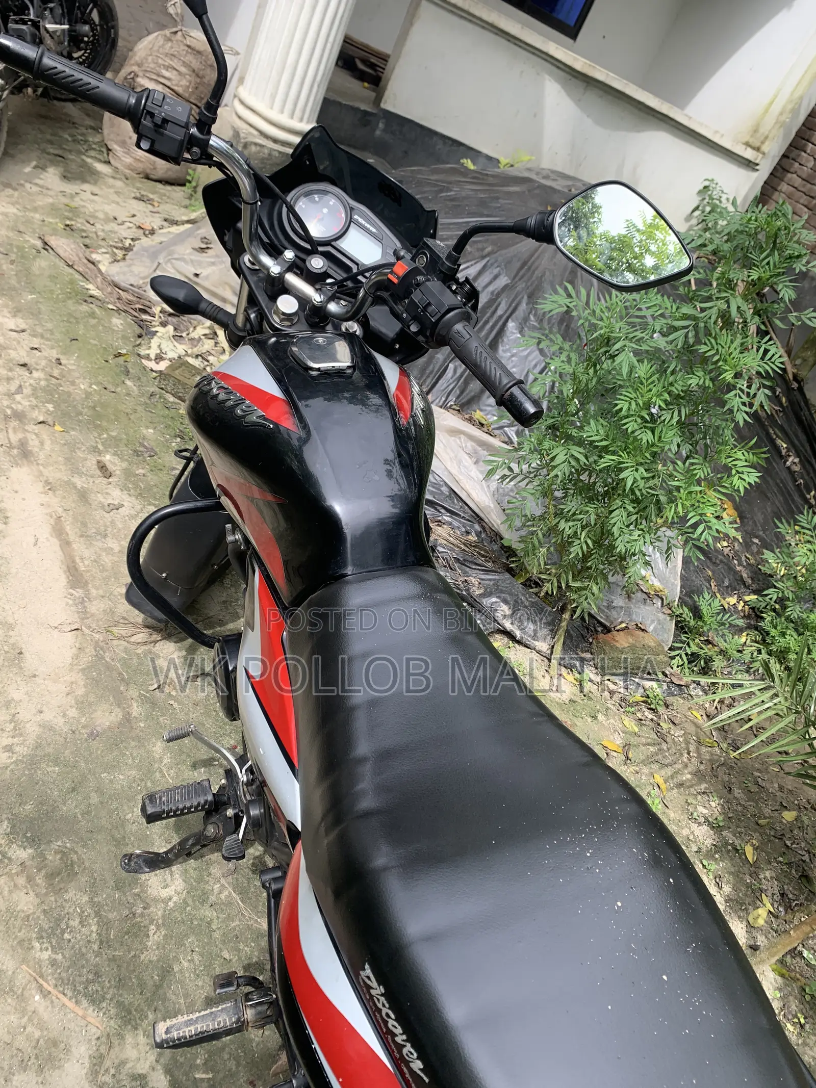 Bajaj Discover 125 2022 Black