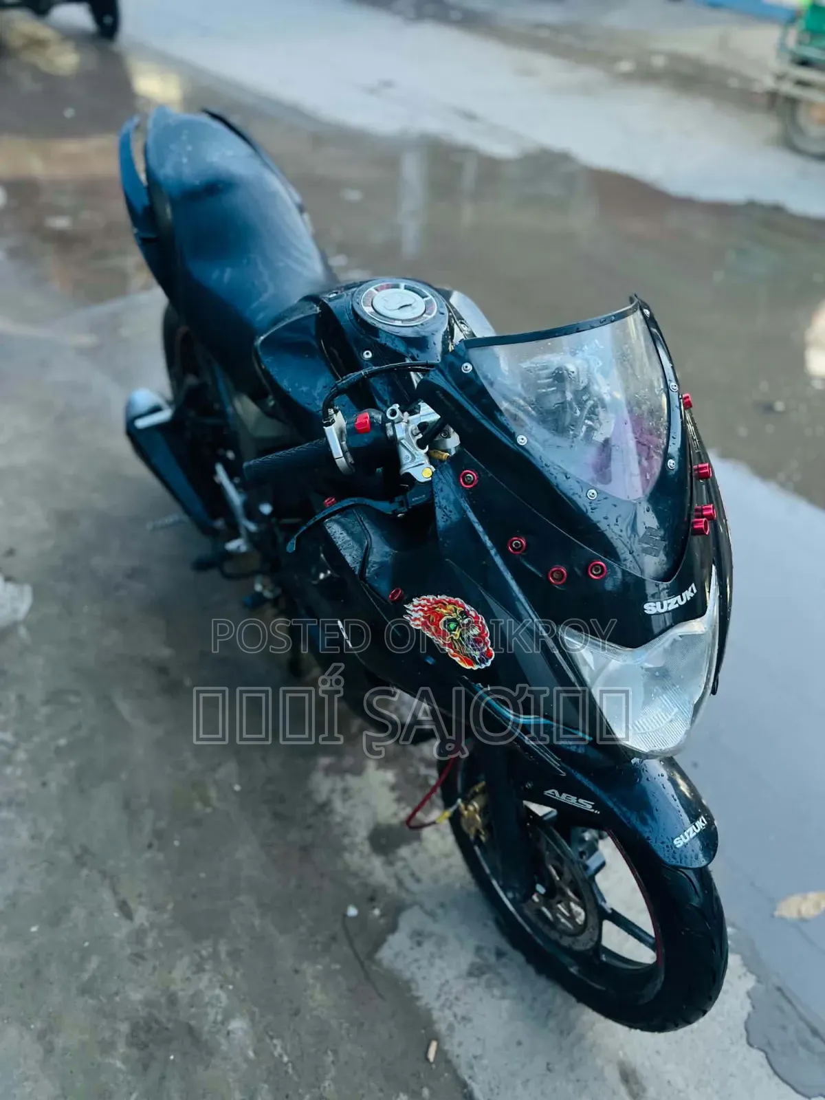 সুজুকি জিক্সার এসএফ ২০১৮ কালো