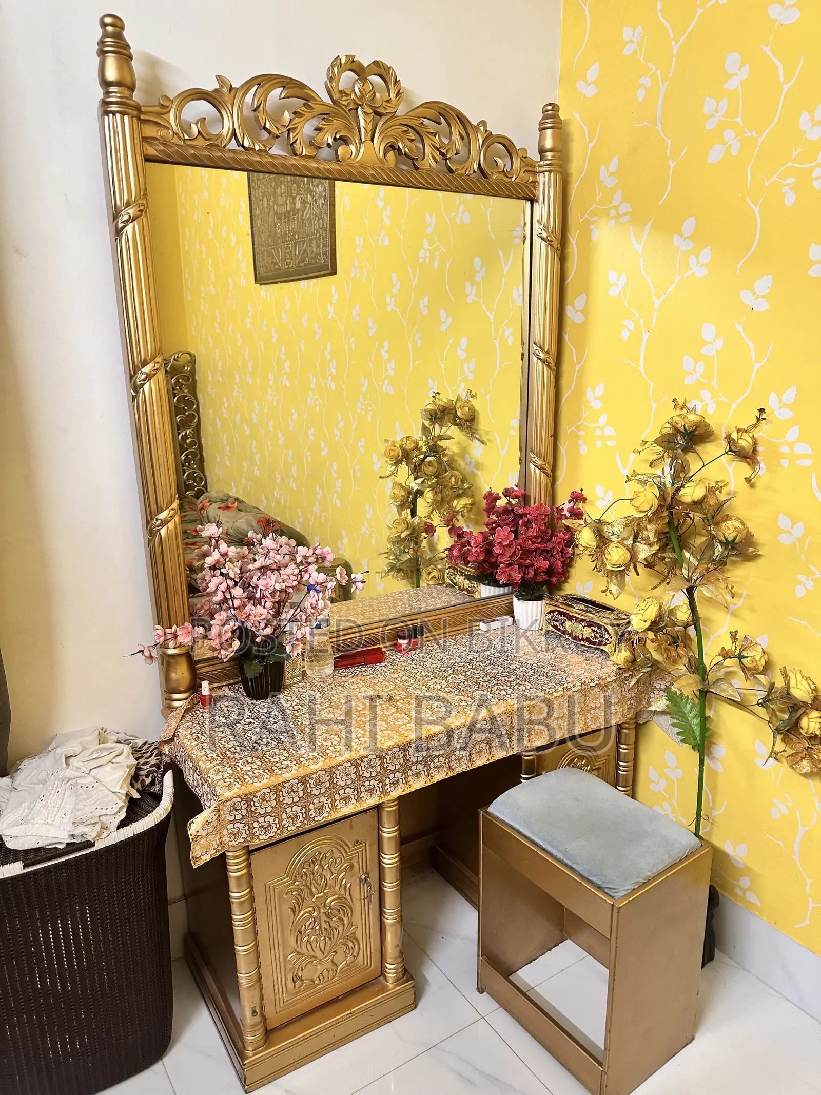 Bed room furniture sell