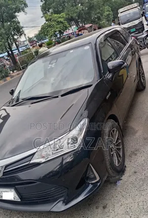 Toyota Corolla Fielder 1.5 Hybrid FWD 2020 Black