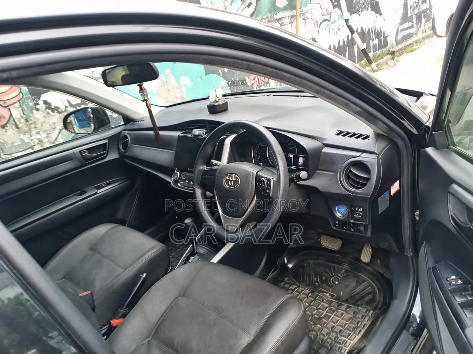 Toyota Corolla Fielder 1.5 Hybrid FWD 2020 Black