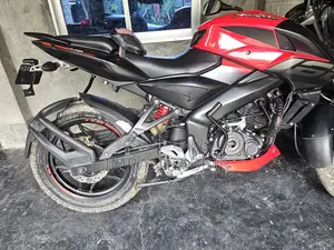 বাজাজ পালসার এনএস ১৬০ ২০২০ রেড
