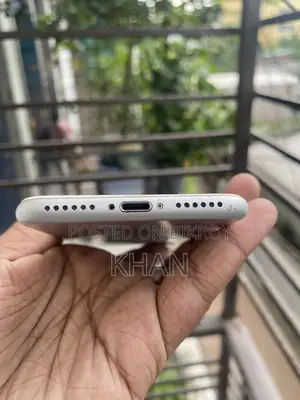 Apple iPhone 7 128 GB Silver
