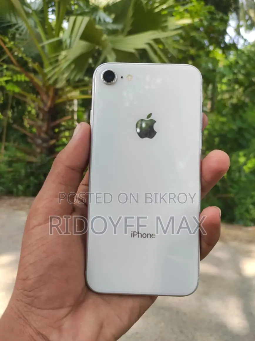 Apple iPhone 8 64 GB White