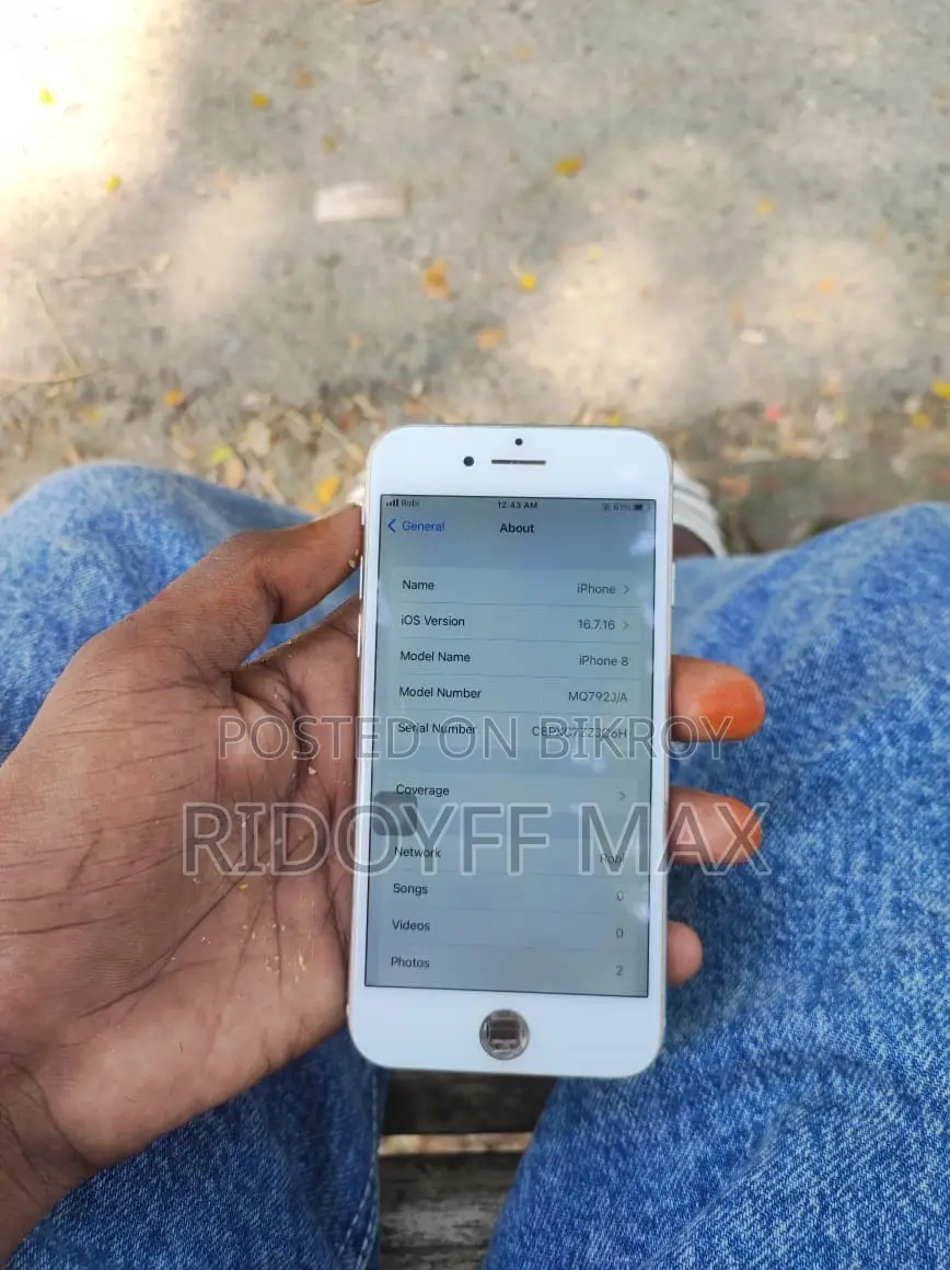 Apple iPhone 8 64 GB White