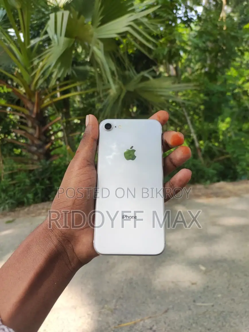 Apple iPhone 8 64 GB White