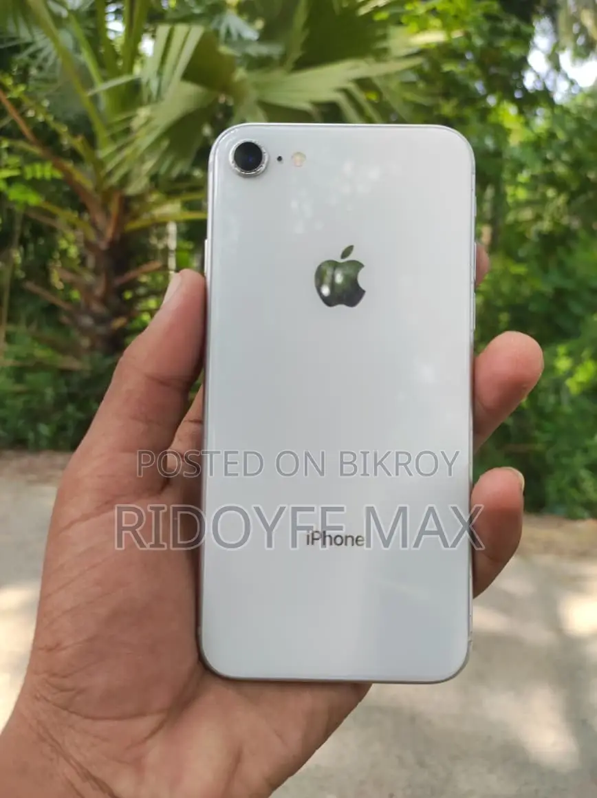 Apple iPhone 8 64 GB White