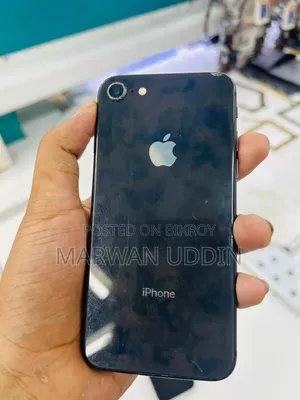 অ্যাপল আইফোন ৮ ৬৪ জিবি ব্ল্যাক