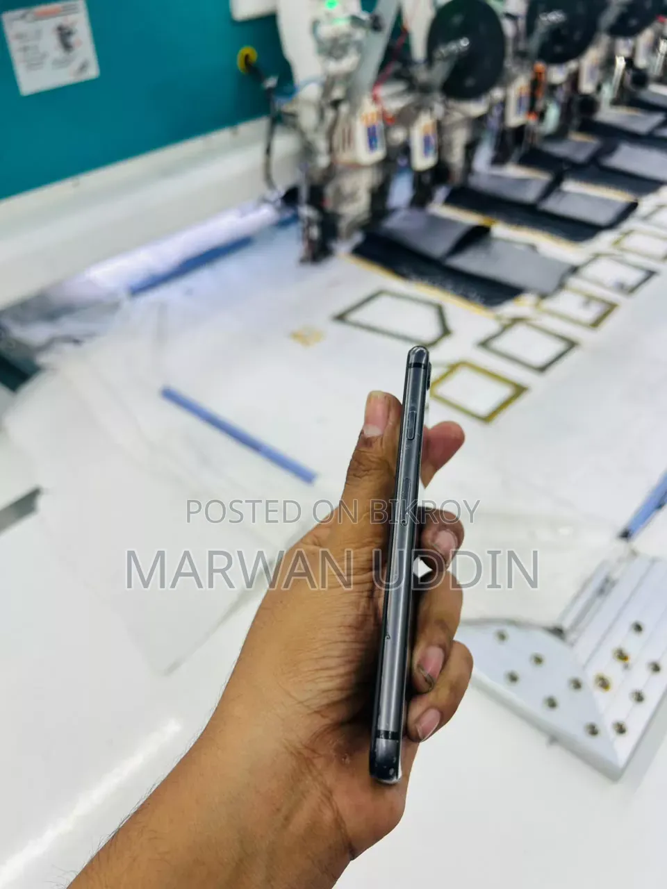 অ্যাপল আইফোন ৮ ৬৪ জিবি ব্ল্যাক