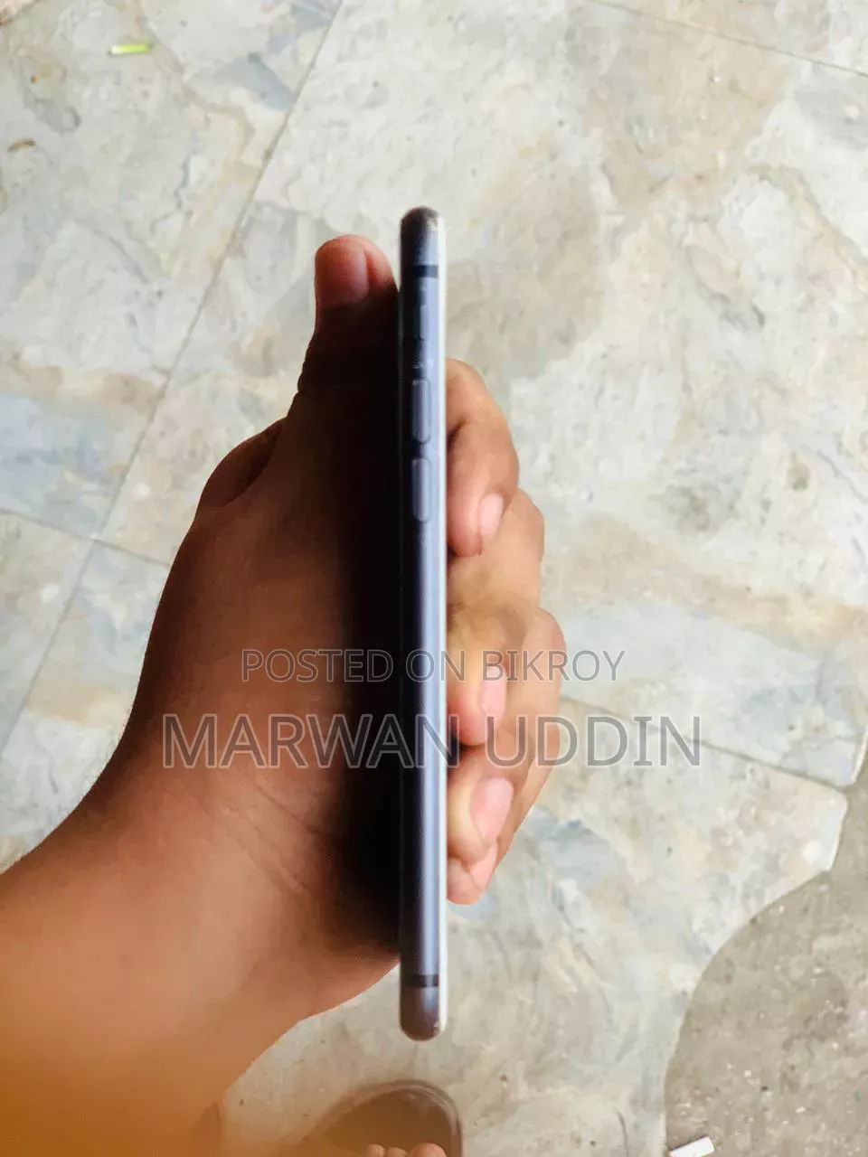অ্যাপল আইফোন ৮ ৬৪ জিবি ব্ল্যাক