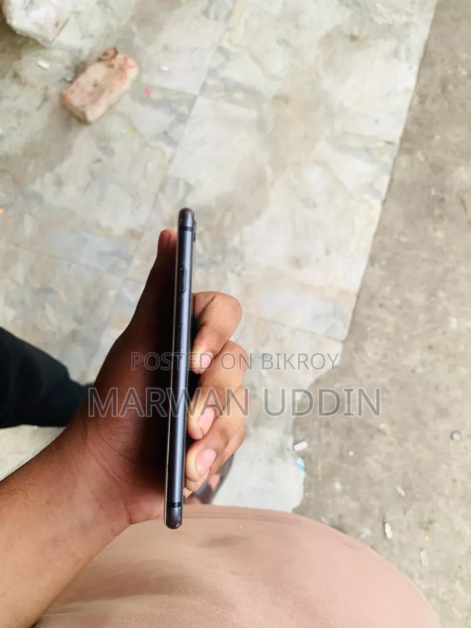 অ্যাপল আইফোন ৮ ৬৪ জিবি ব্ল্যাক