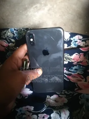 Apple iPhone X 64 GB Black